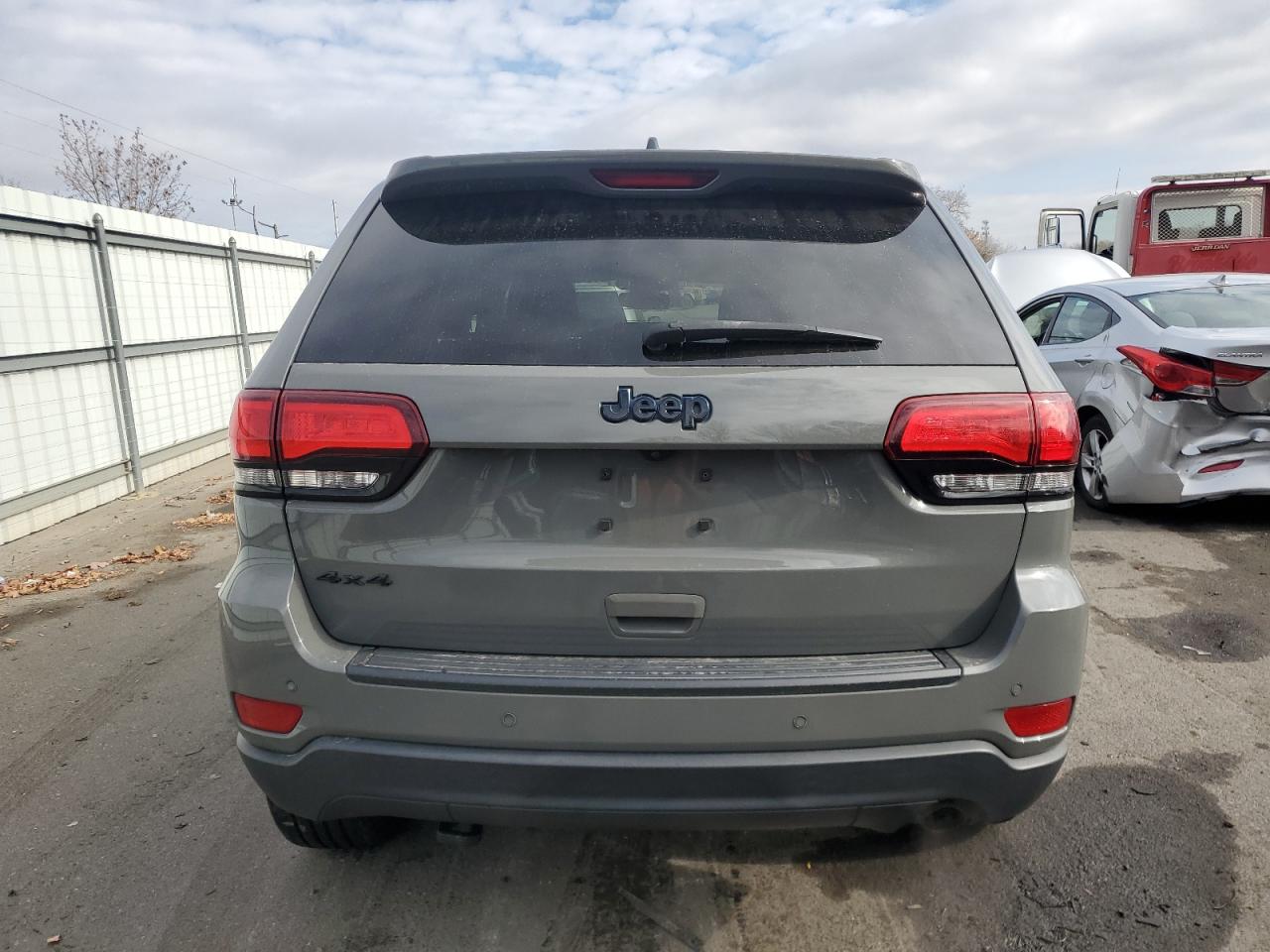 2019 Jeep Grand Cherokee - Image 6