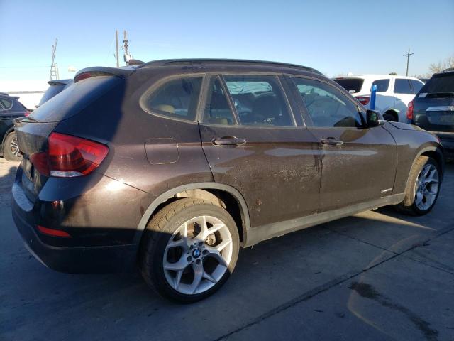  BMW X1 2015 Чорний