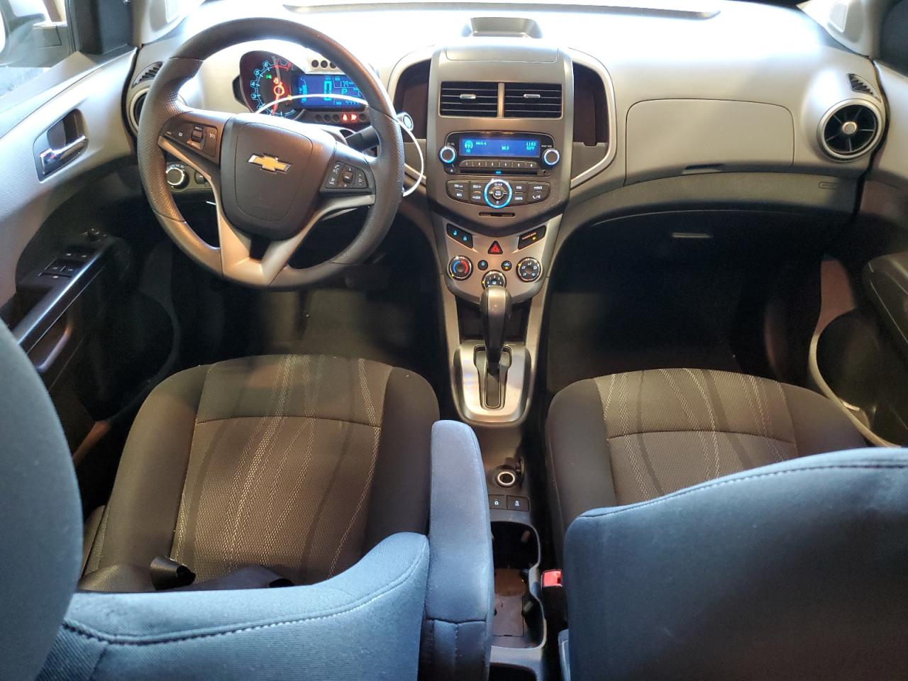 2013 Chevrolet Sonic - Image 8