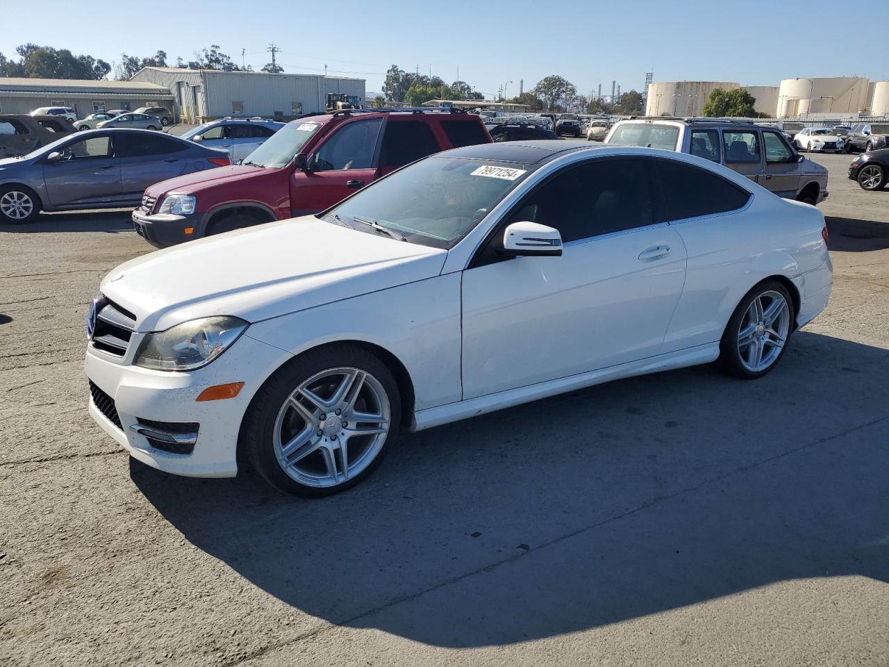 VIN WDDGJ4HB2EG328324 2014 MERCEDES-BENZ C-CLASS no.1