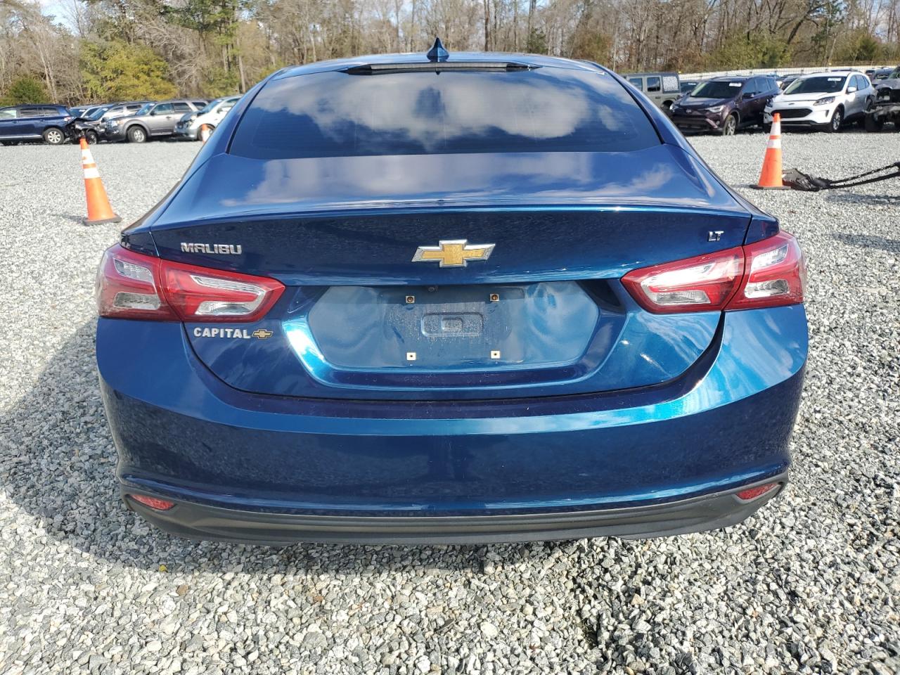 VIN 1G1ZD5STXKF127184 2019 CHEVROLET MALIBU no.6