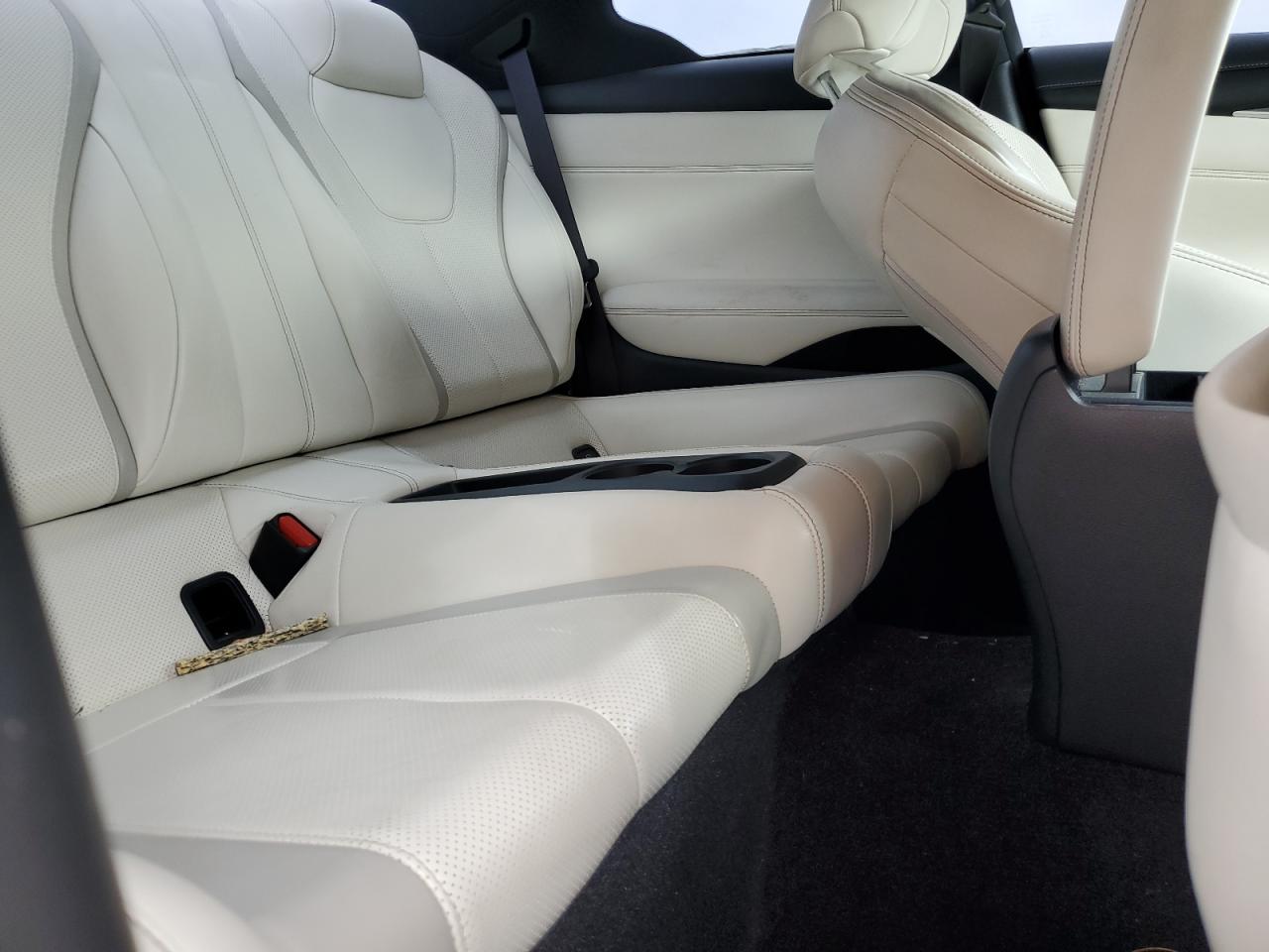 2017 Infiniti Q60 - Image 10