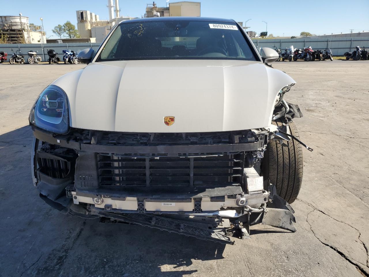 VIN WP1BA2AY2PDA26543 2023 PORSCHE CAYENNE no.5