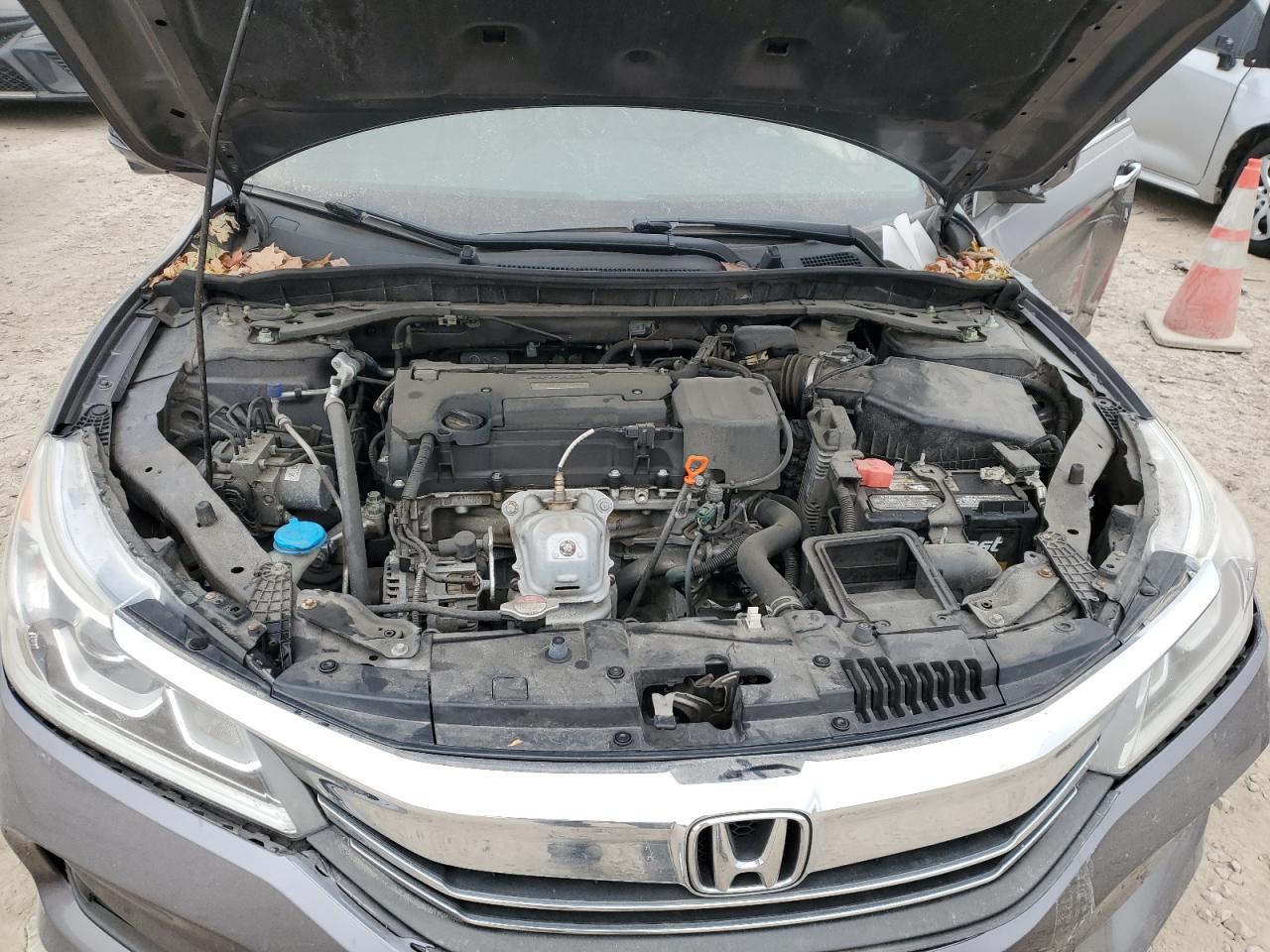 2019 Honda Accord - Image 13