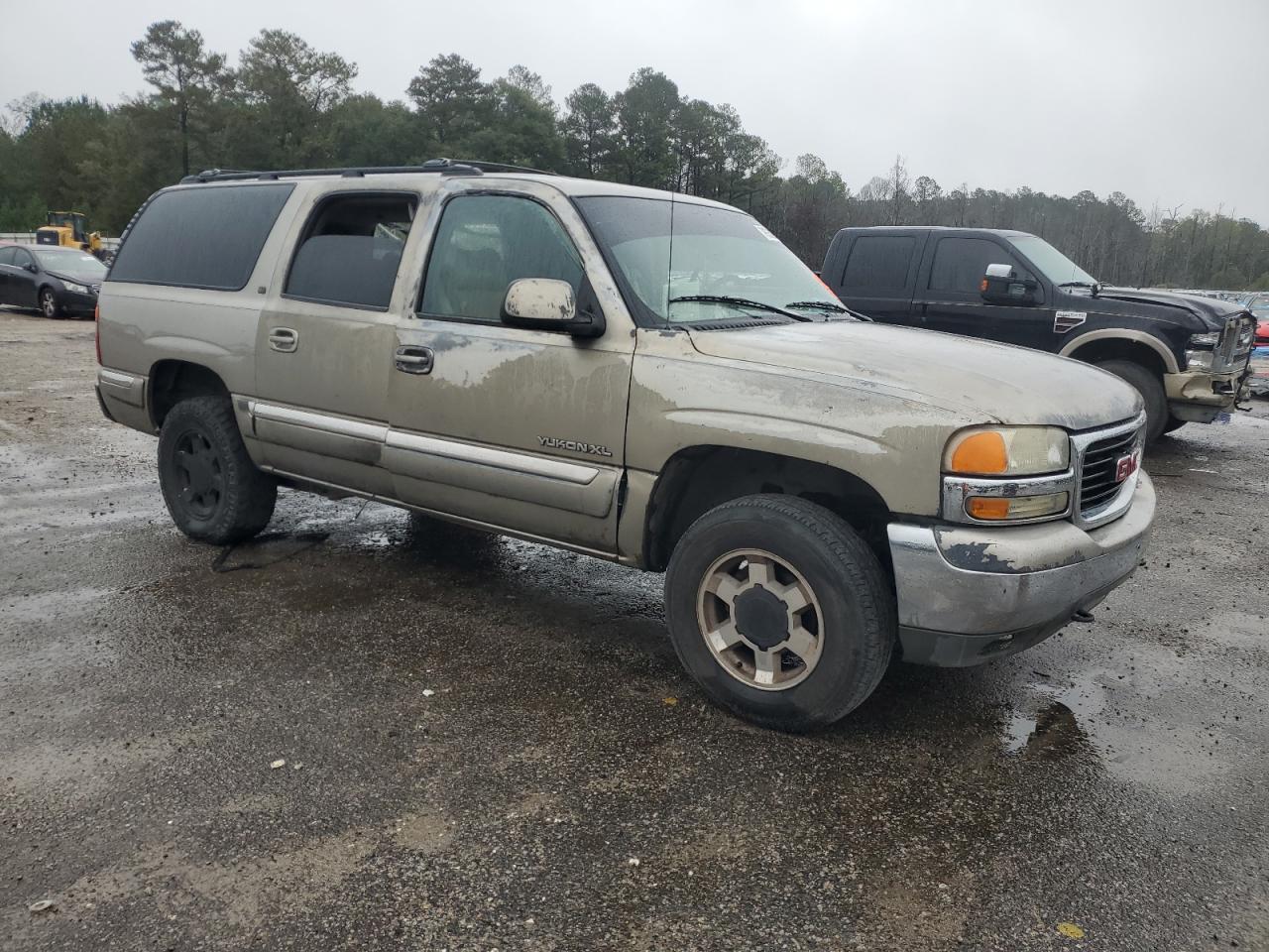 2000 GMC Yukon - Image 4