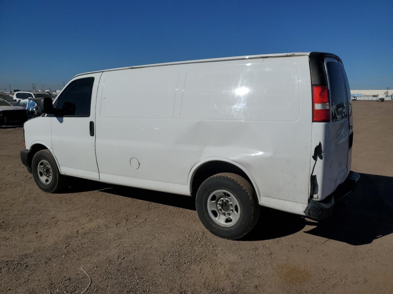 VIN 1GCZGTBA6E1112359 2014 CHEVROLET EXPRESS no.2