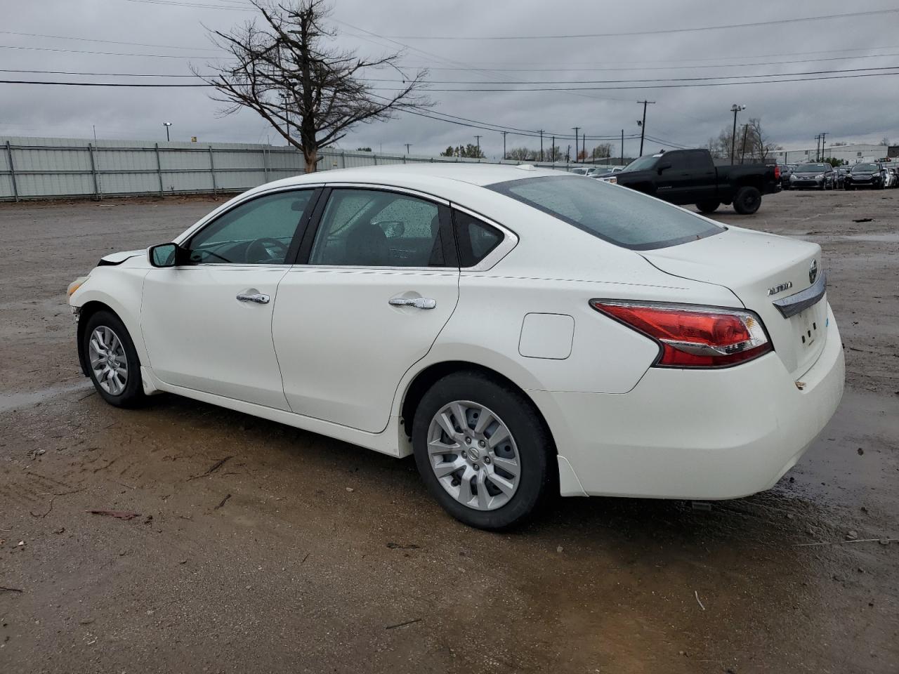 1N4AL3AP5FN358737 2015 NISSAN ALTIMA - Image 2