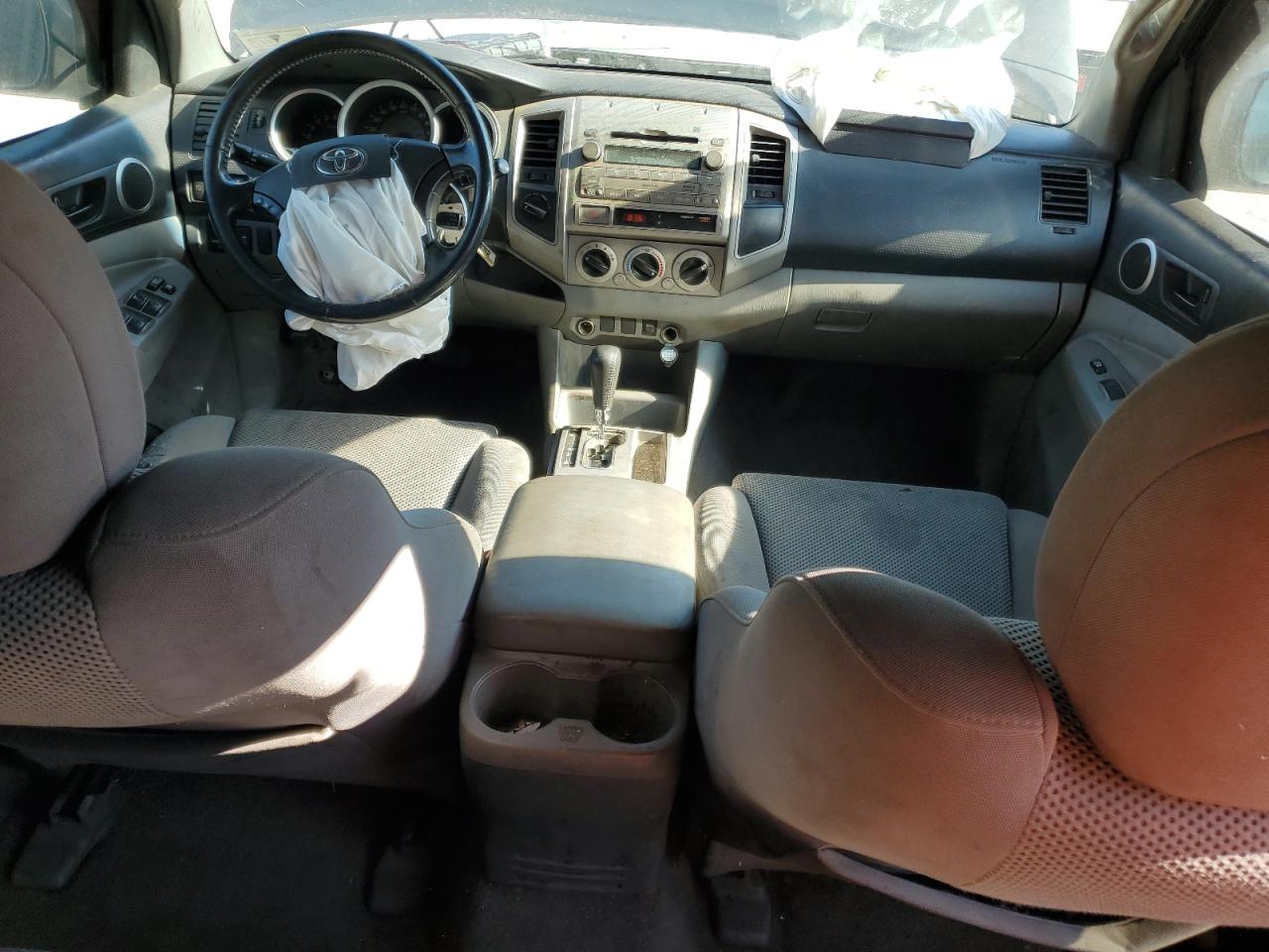2011 Toyota Tacoma - Image 8