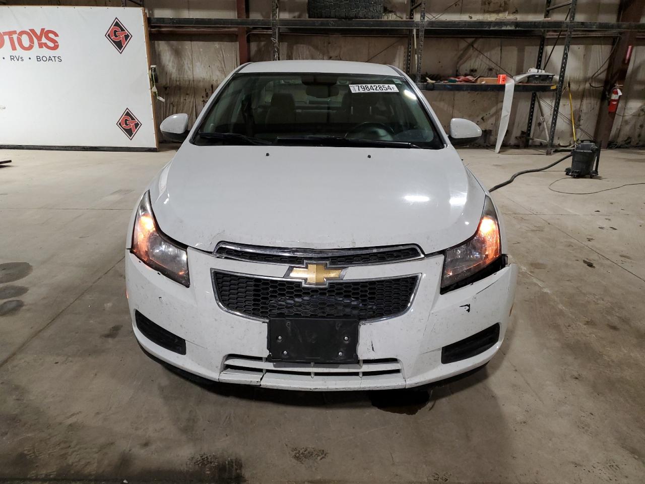 VIN 1G1PC5SB4E7297699 2014 CHEVROLET CRUZE no.5