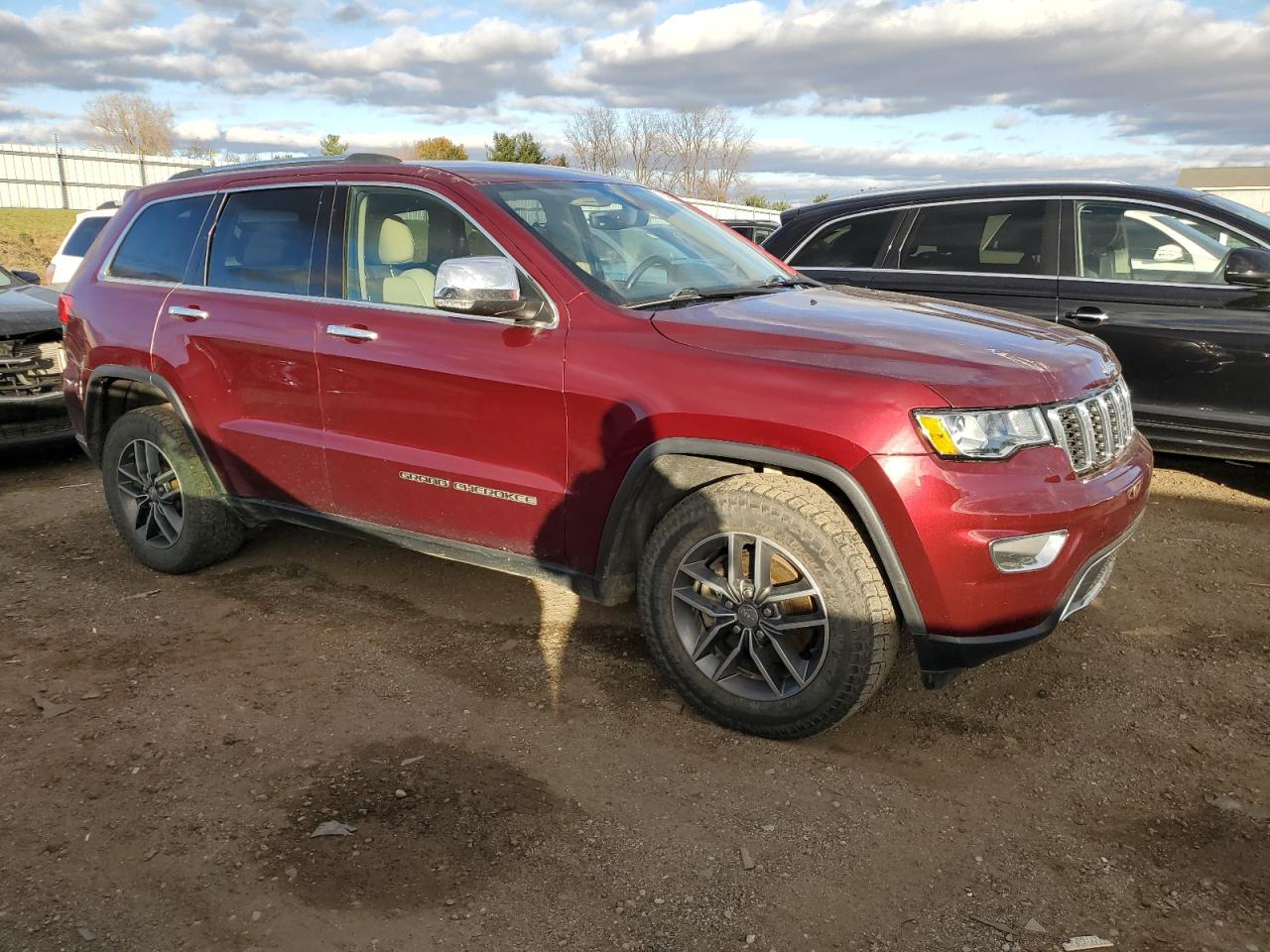 2017 Jeep Grand Cherokee - Image 4