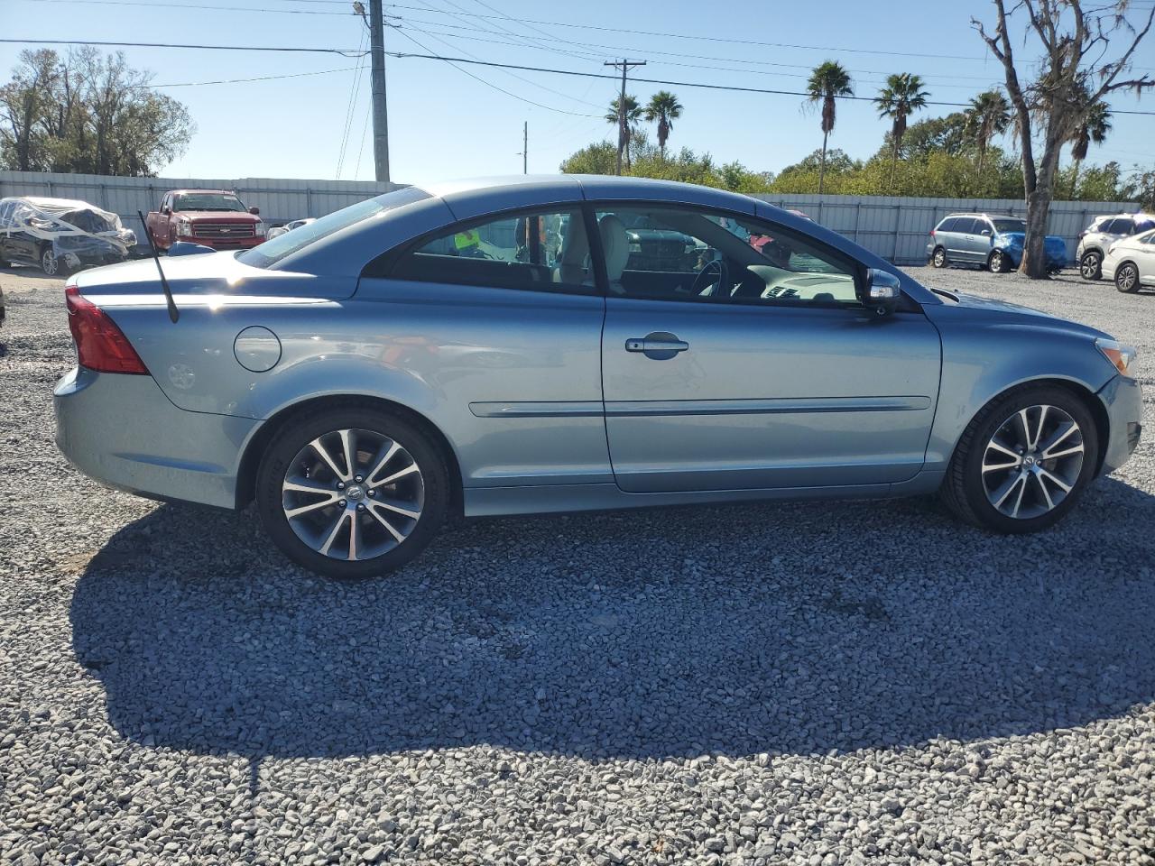 2011 Volvo C70 - Image 3