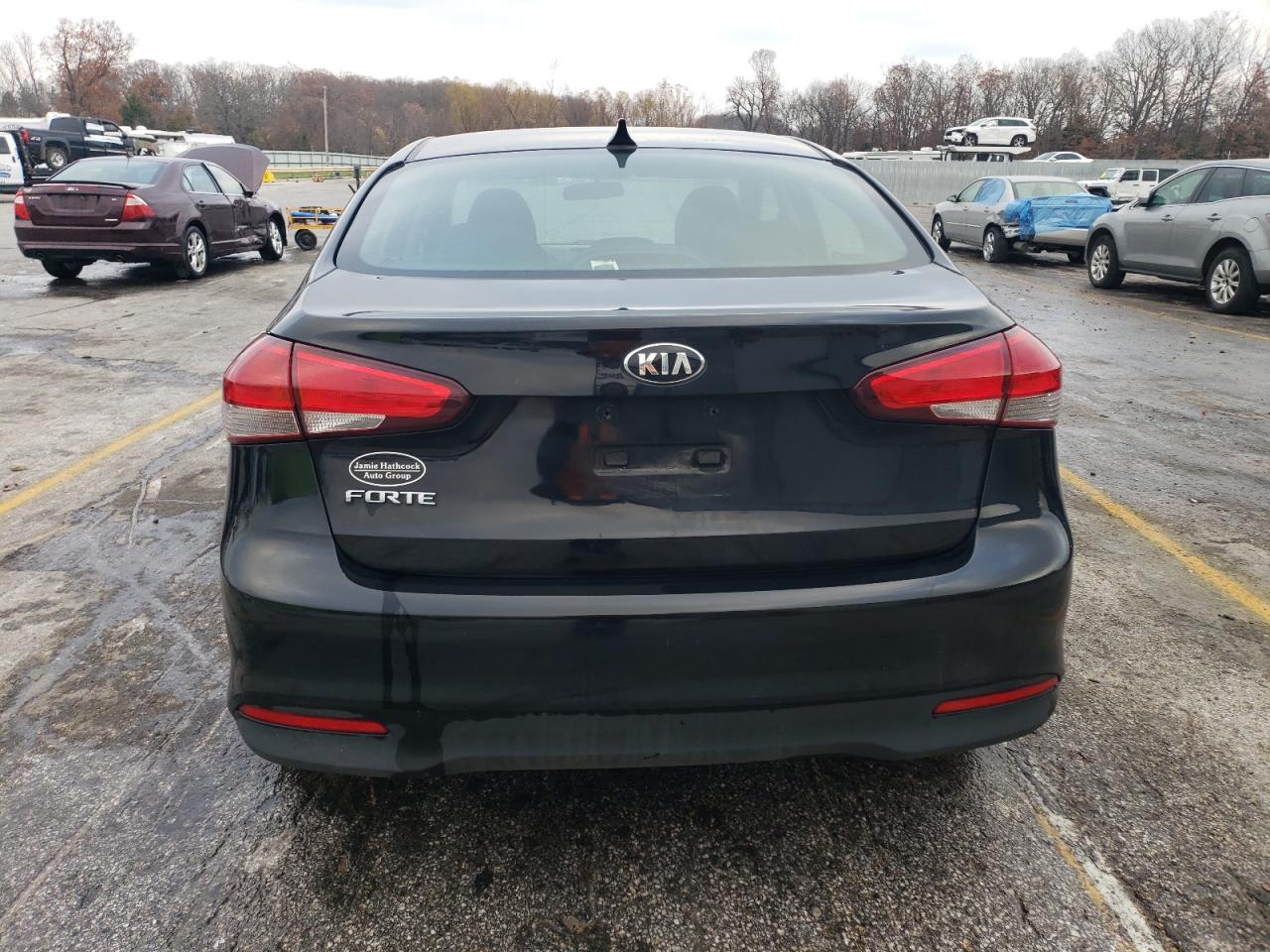 2017 Kia Forte - Image 6
