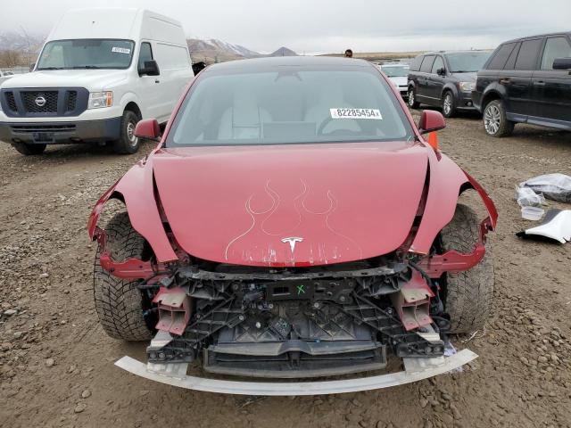  TESLA MODEL 3 2021 Красный