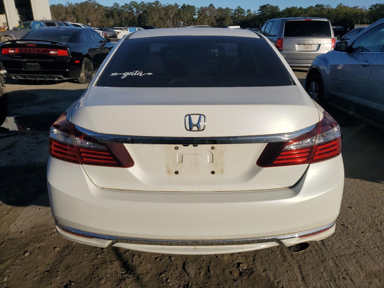 VIN 1HGCR2F35HA003564 2017 HONDA ACCORD no.6