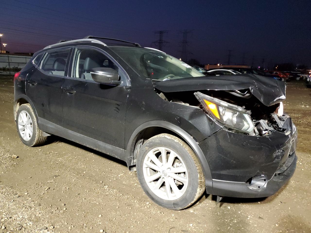 2018 Nissan Rogue - Image 4