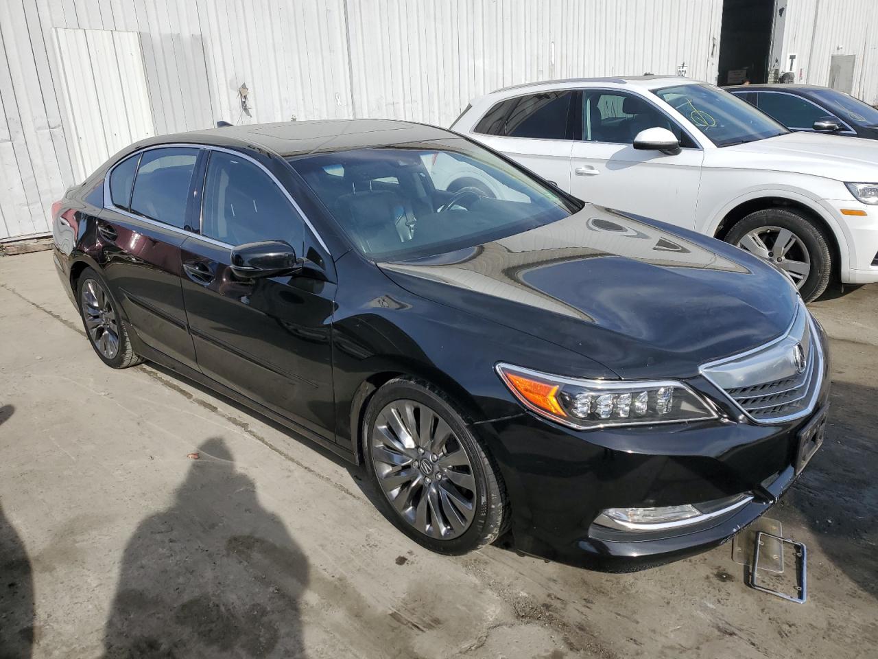 VIN JH4KC1F56GC001735 2016 ACURA RLX no.4