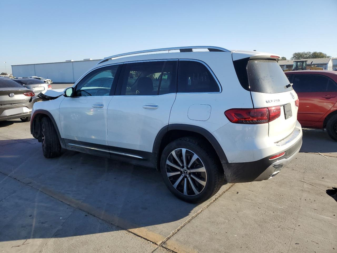 2023 Mercedes-Benz GLB - Image 2