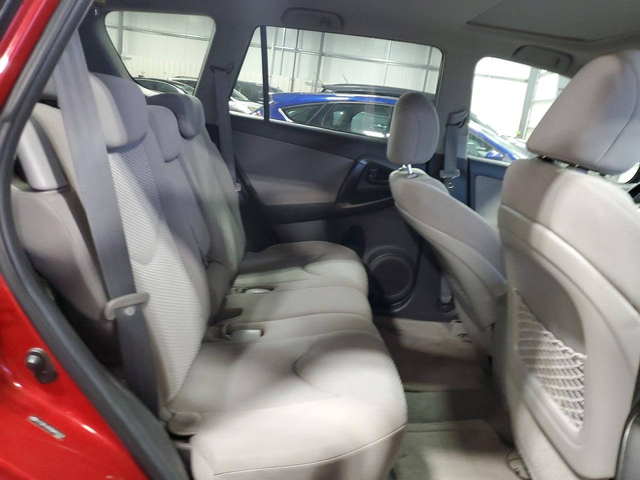 2011 Toyota RAV 4 - Image 11
