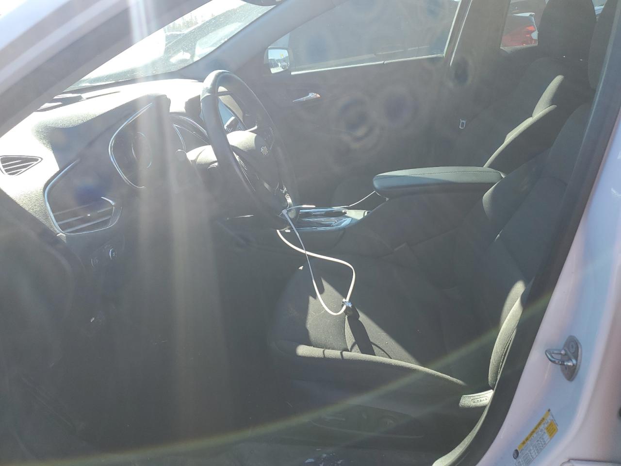 2018 Chevrolet Malibu - Image 7