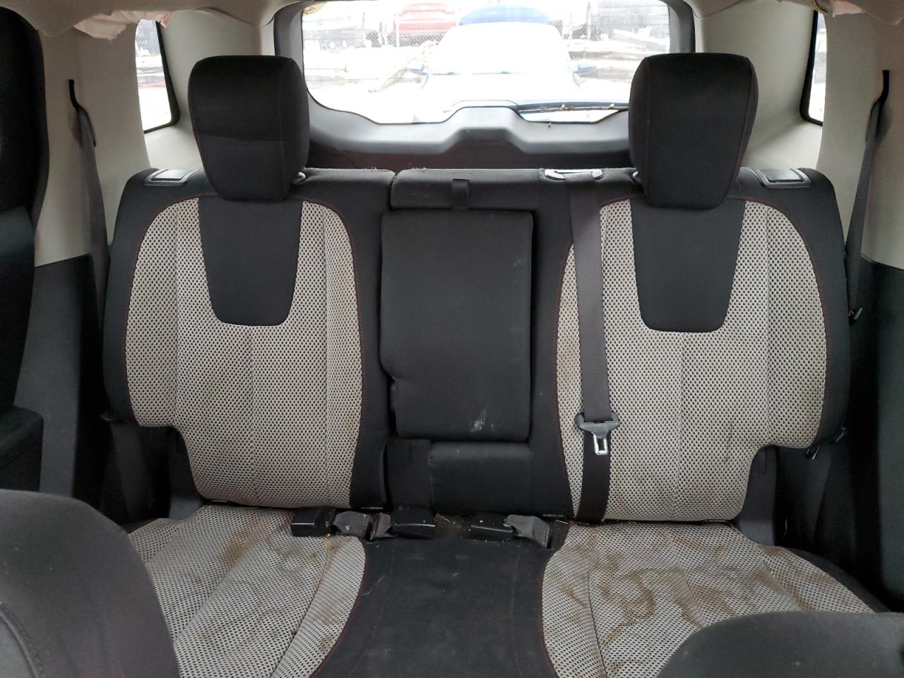 2016 GMC Terrain - Image 10