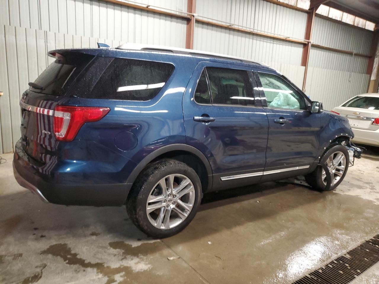 2016 Ford Explorer - Image 3