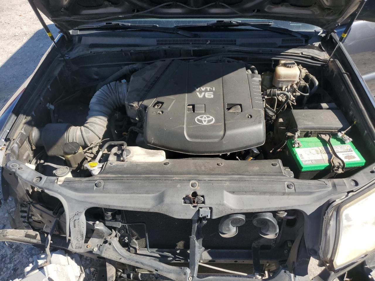 2006 Toyota 4Runner - Image 12