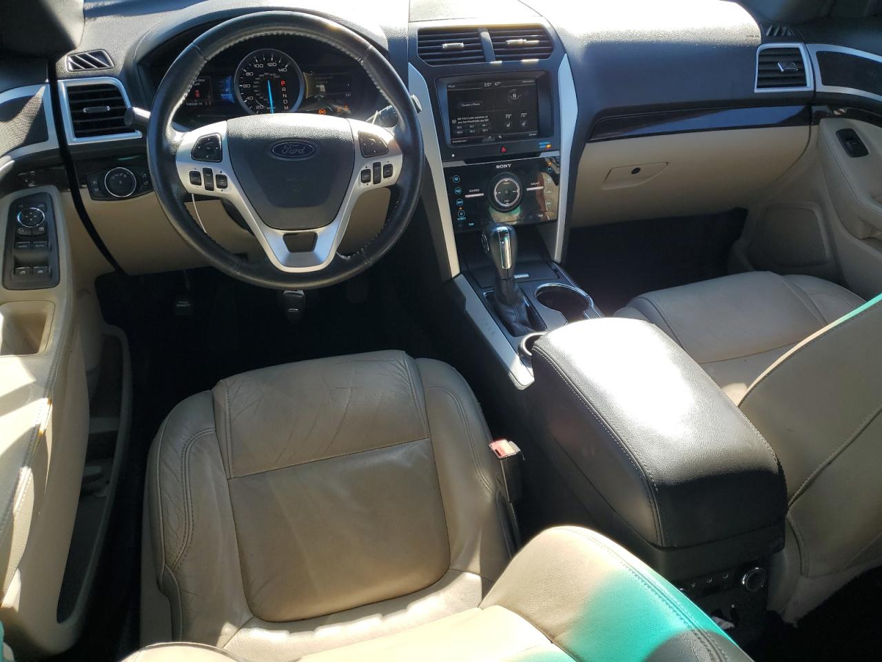 2015 Ford Explorer - Image 8