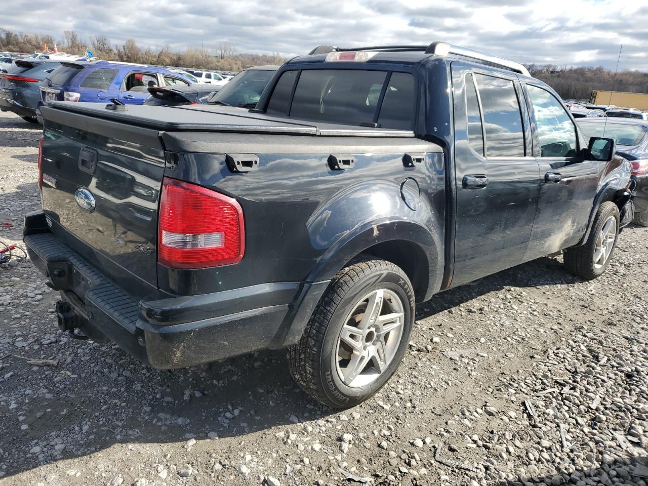 2008 Ford Explorer - Image 3