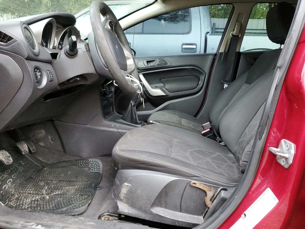 2011 Ford Fiesta - Image 7