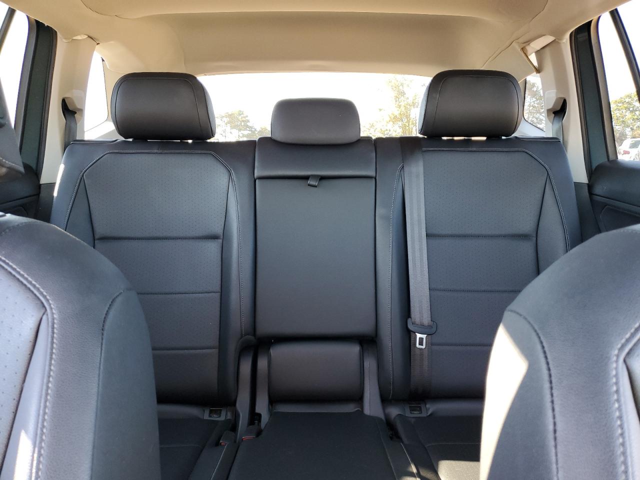 2019 Volkswagen Tiguan - Image 10
