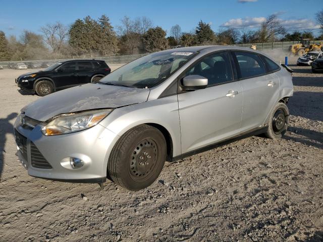 Sedans FORD FOCUS 2012 Silver