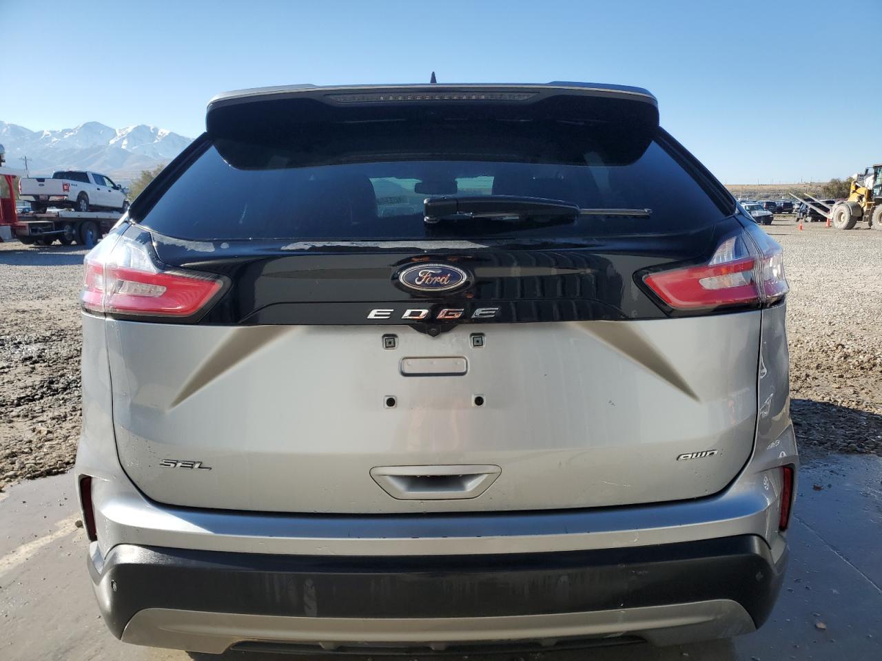2023 Ford Edge - Image 6