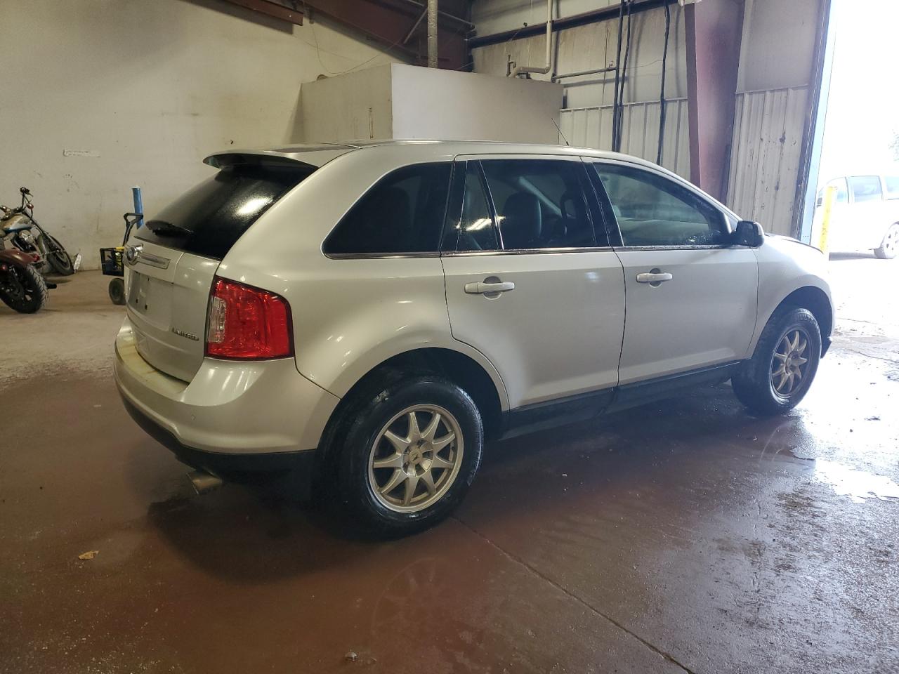 2011 Ford Edge - Image 3