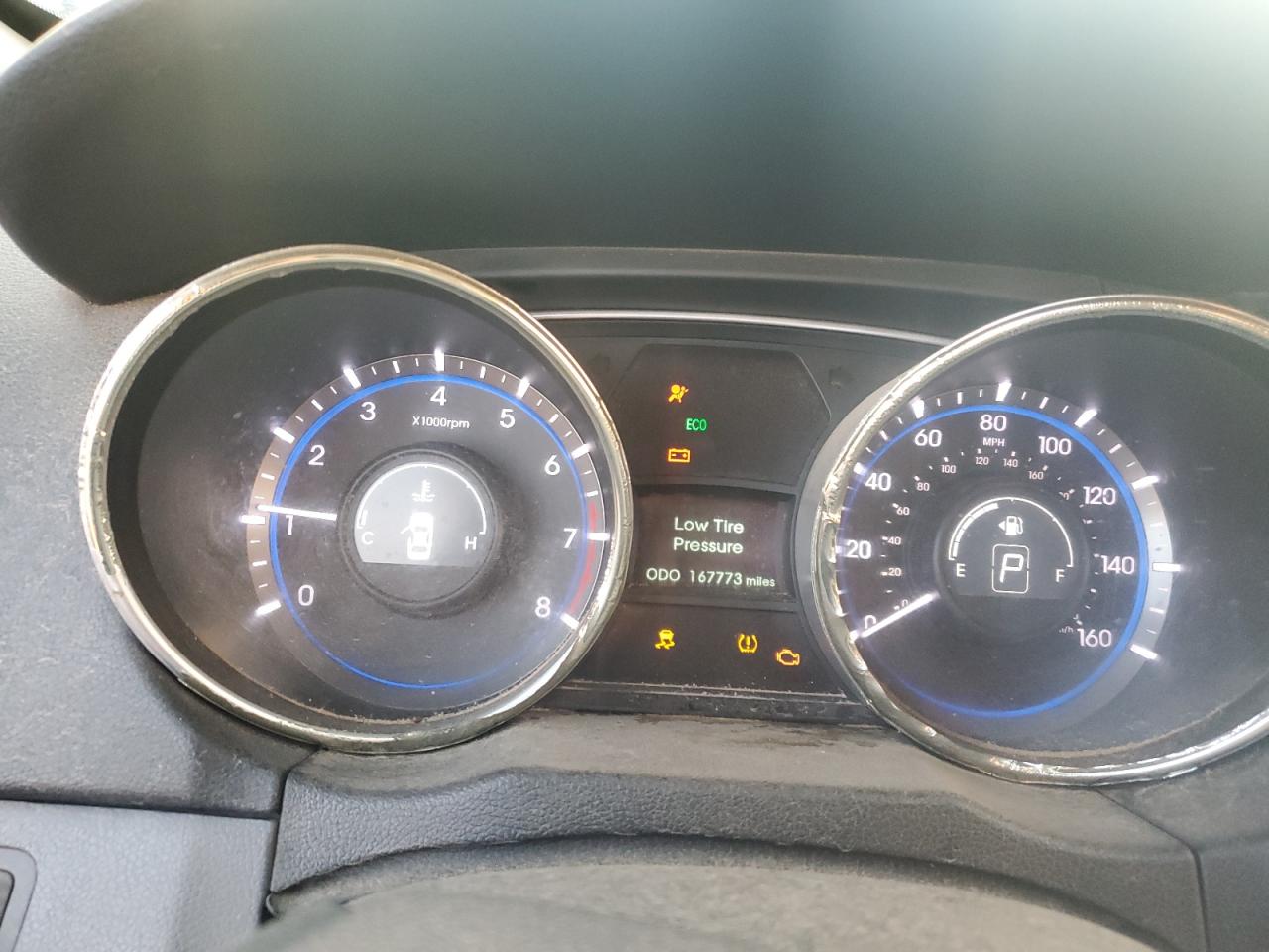 2013 Hyundai Sonata - Image 9