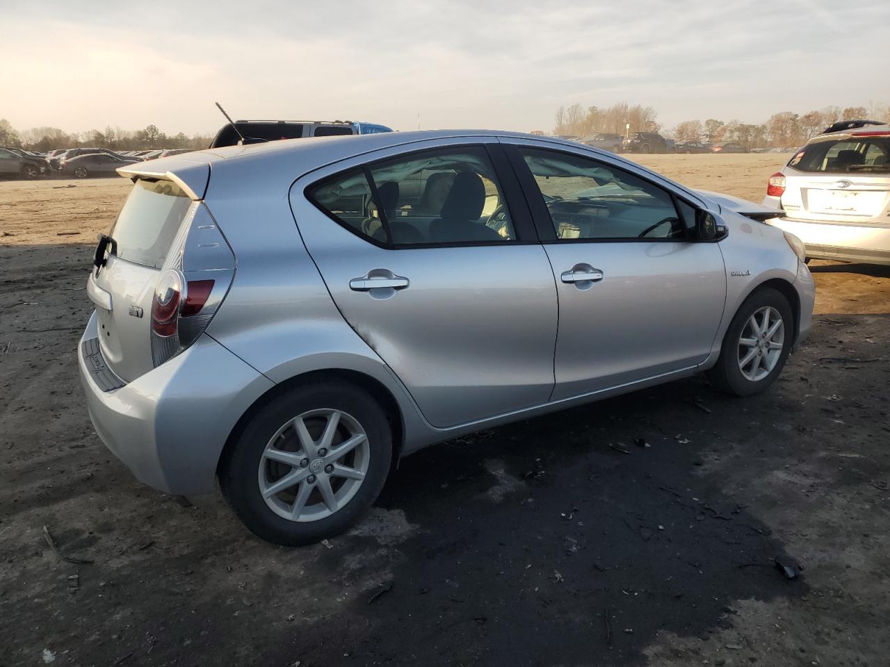 VIN JTDKDTB36D1537624 2013 TOYOTA PRIUS no.3