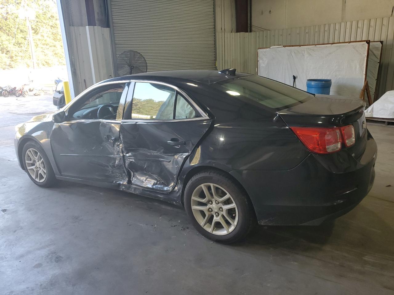 2015 Chevrolet Malibu - Image 2