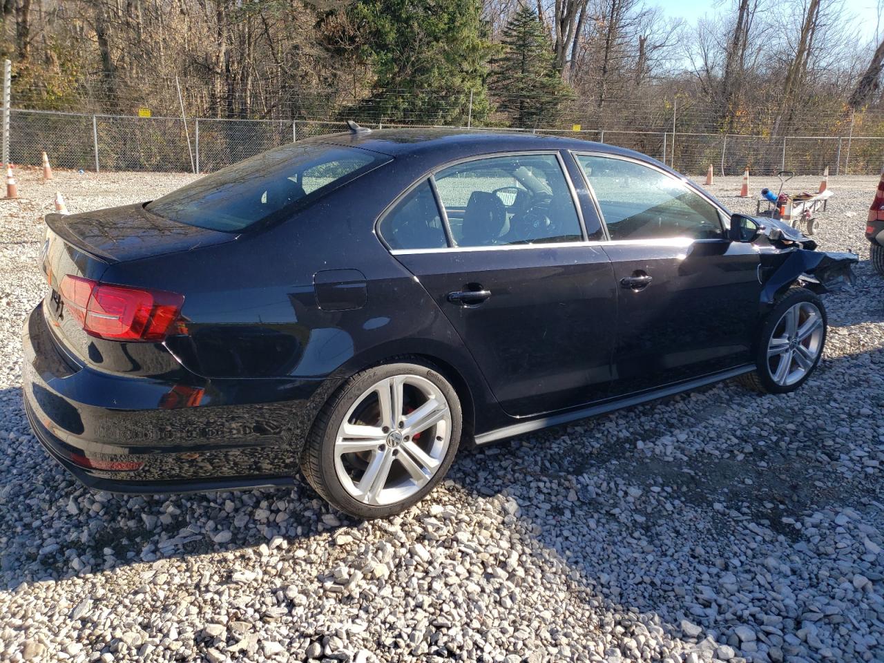 2017 Volkswagen Jetta - Image 3