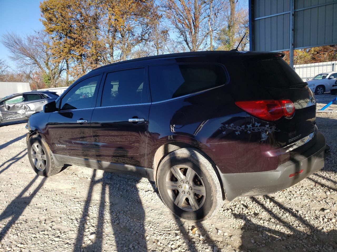 2009 Chevrolet Traverse - Image 2