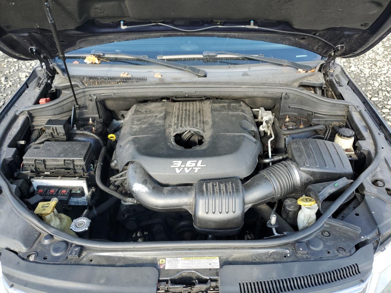 2012 Jeep Grand Cherokee - Image 12