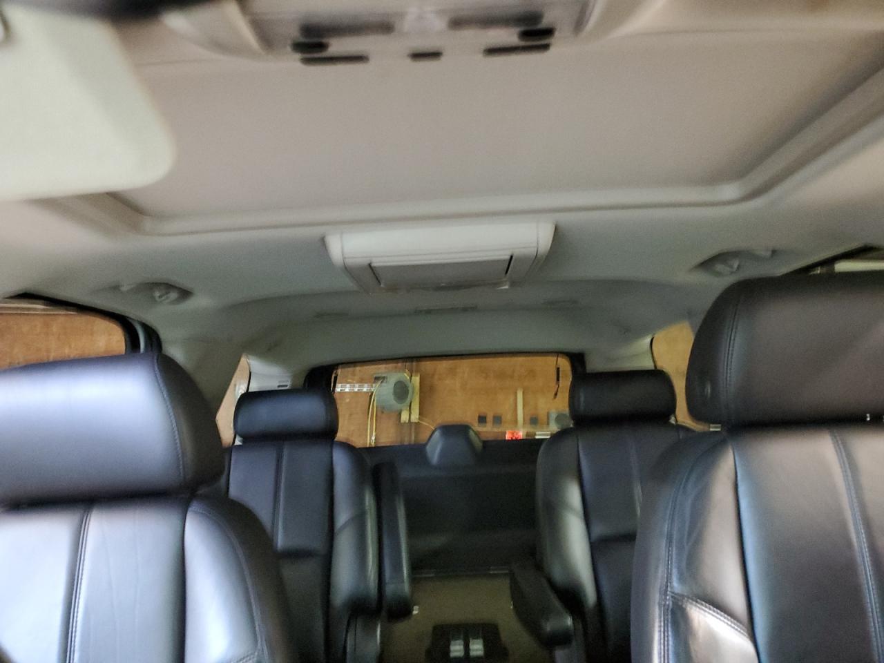 2008 GMC Yukon - Image 10