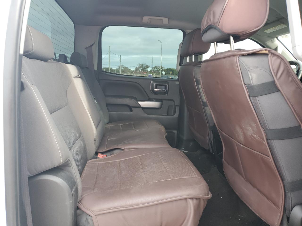 2017 Chevrolet Silverado - Image 10