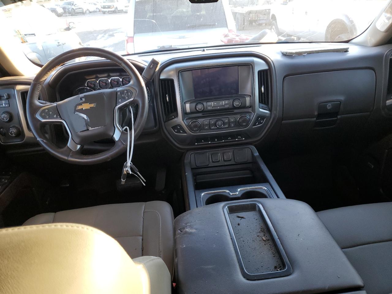 2015 Chevrolet Silverado - Image 8