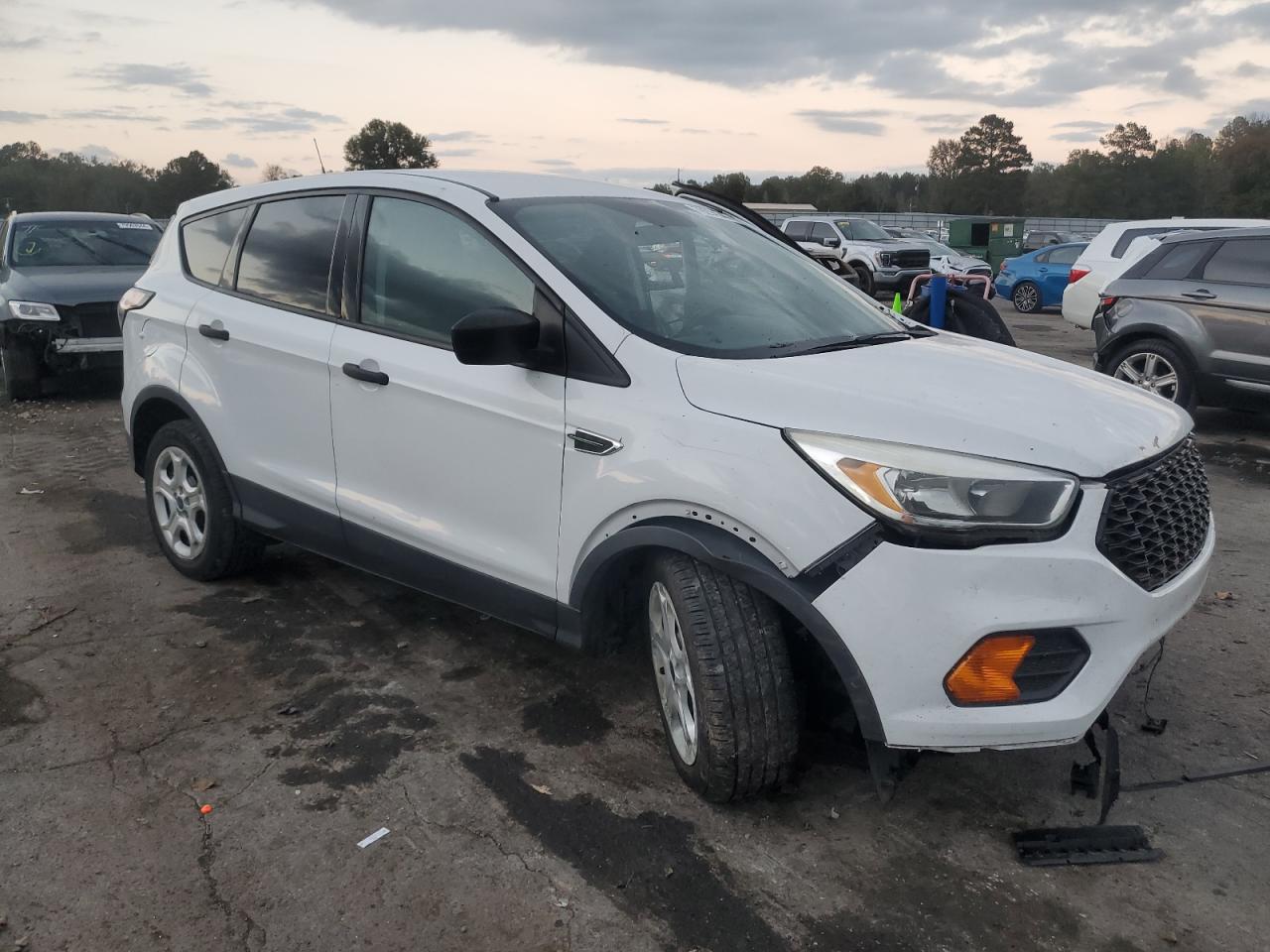 2017 Ford Escape - Image 4