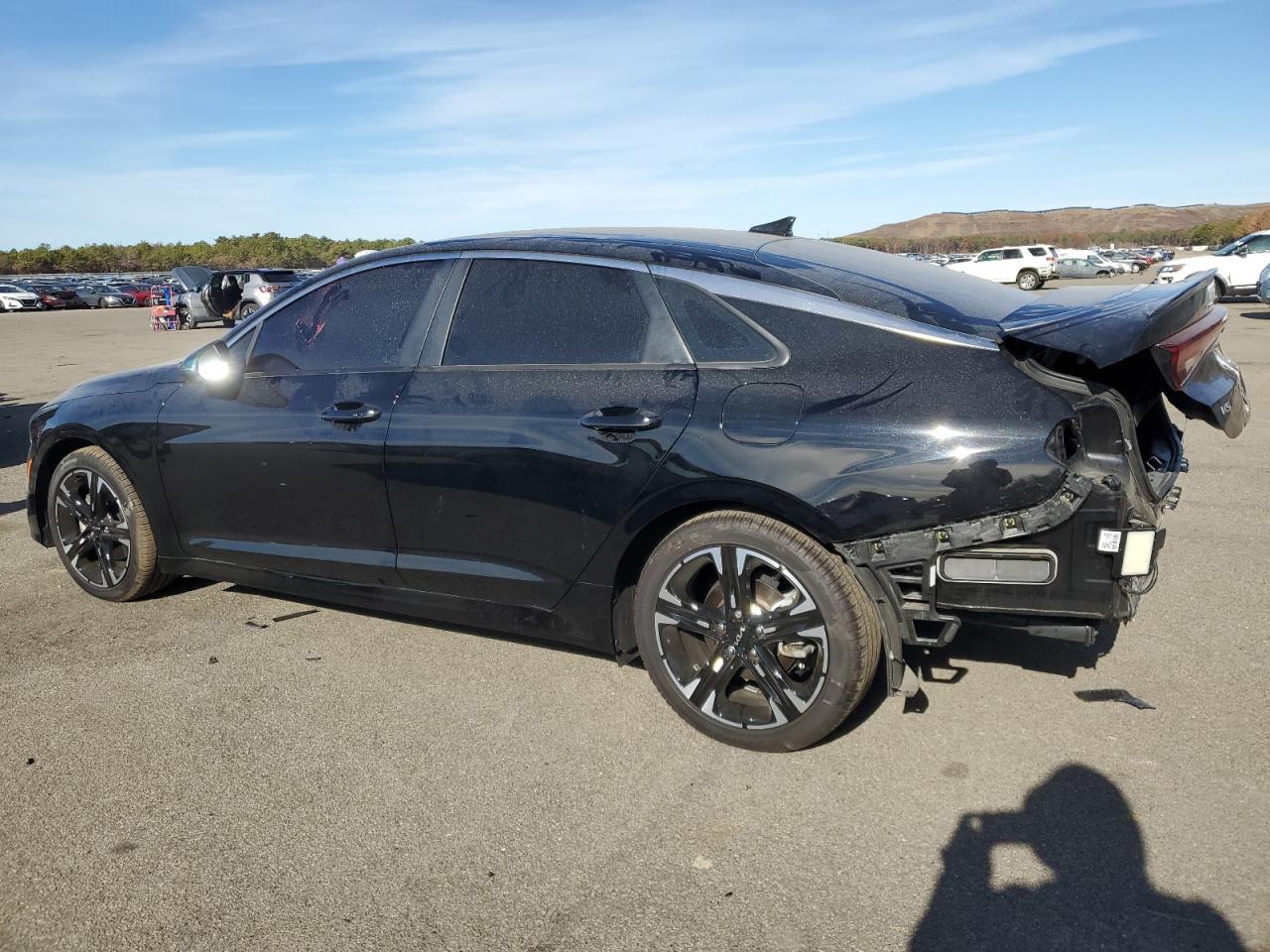 2024 Kia K5 - Image 2