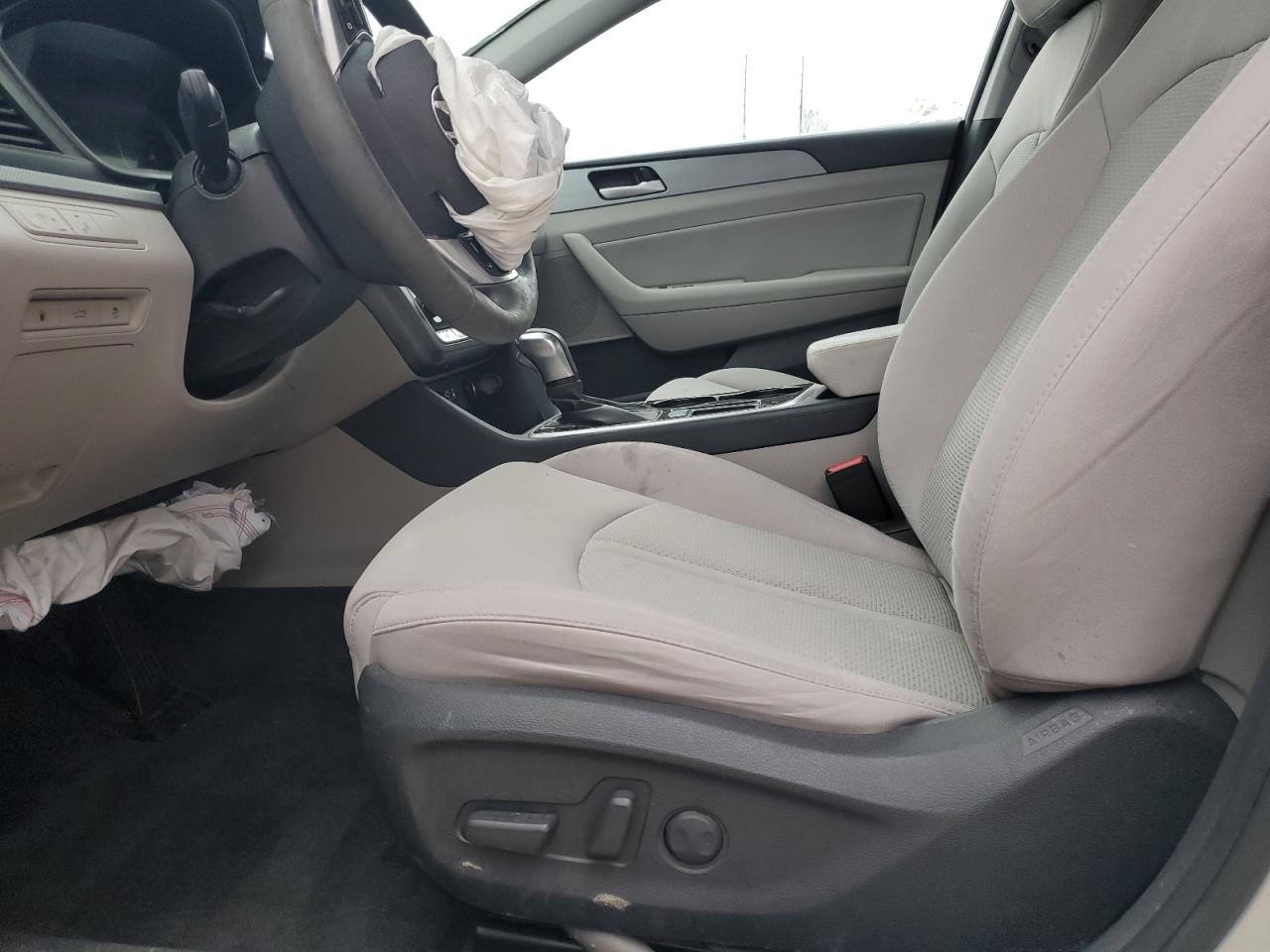 2018 Hyundai Sonata - Image 7