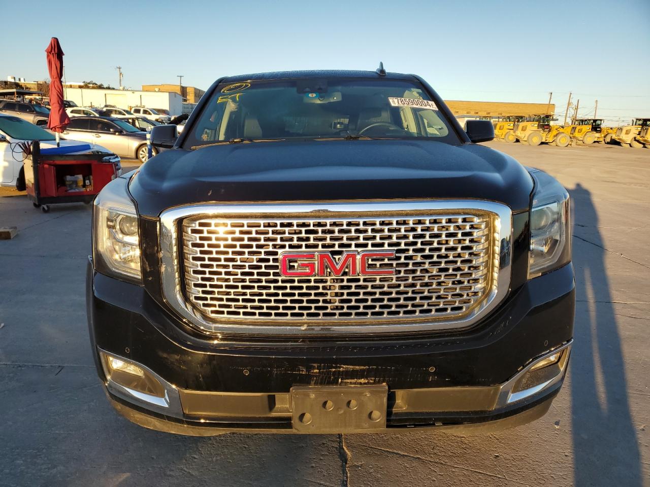 2017 GMC Yukon - Image 5