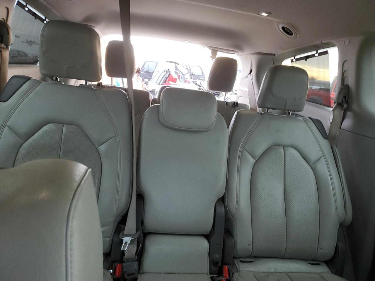 2021 Chrysler Pacifica - Image 10
