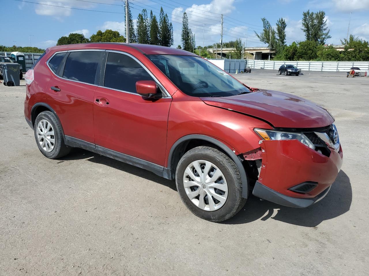 VIN 5N1AT2MT2GC811332 2016 NISSAN ROGUE no.4