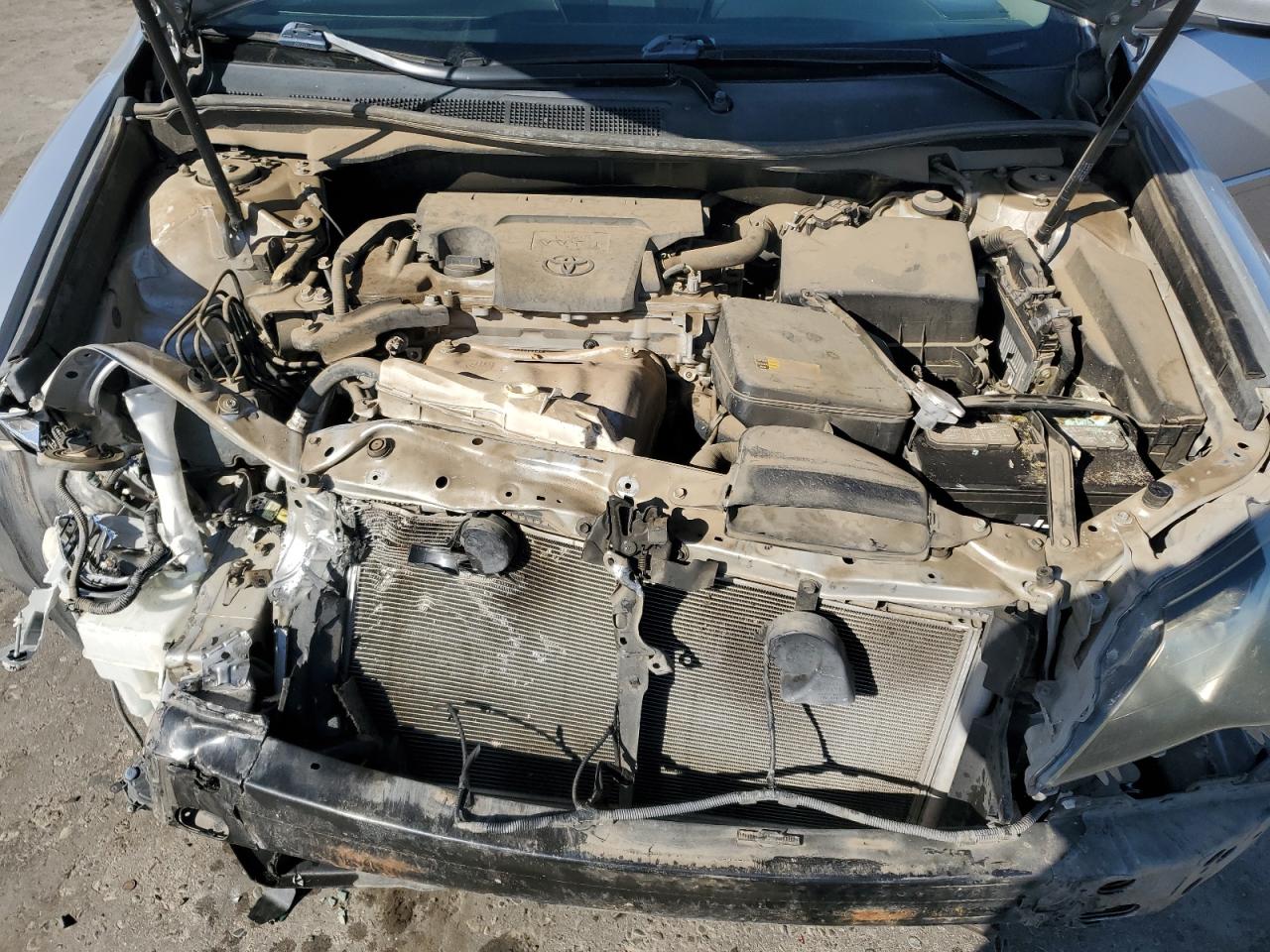 2014 Toyota Camry - Image 12