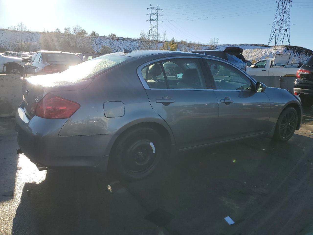 2011 Infiniti G - Image 3